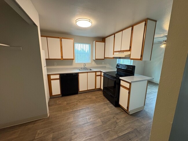 Foto del edificio - Don't Miss Out On This Deal! 2 Bed 2 Bath ...