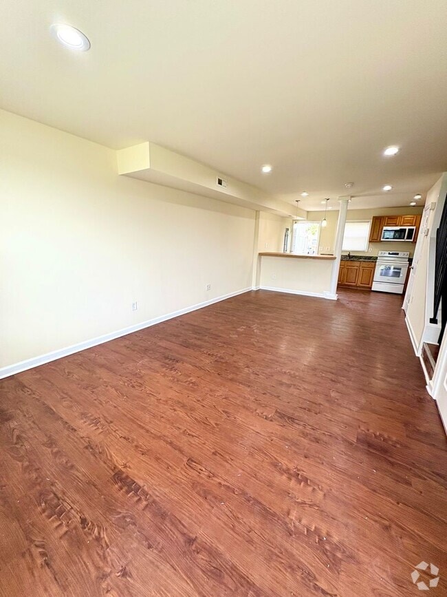 Building Photo - 1433 Townway