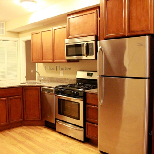 Primary Photo - 3731 N Kimball Ave