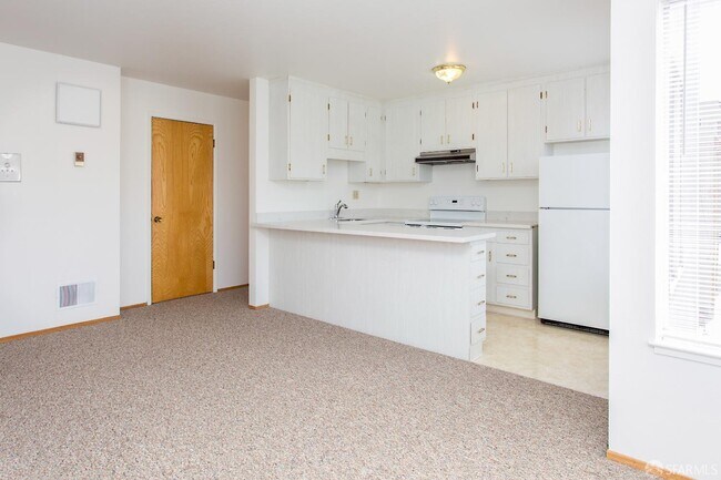 Foto del edificio - 590 2nd Ave