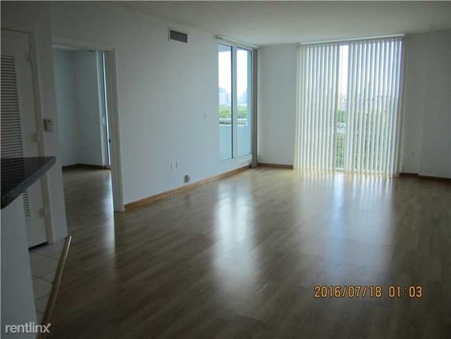 Foto del edificio - 1401 SW 22nd St