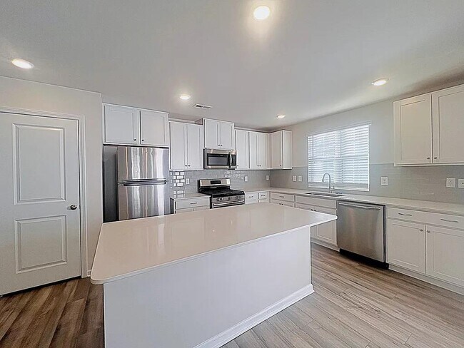 Foto del edificio - 922 Powder Crk Dr