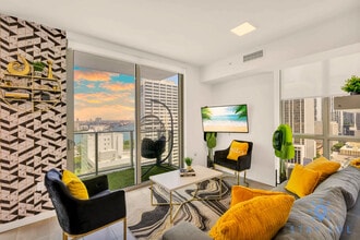 Building Photo - 227 NE 2nd St