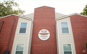 Building Photo - 415 Fry St