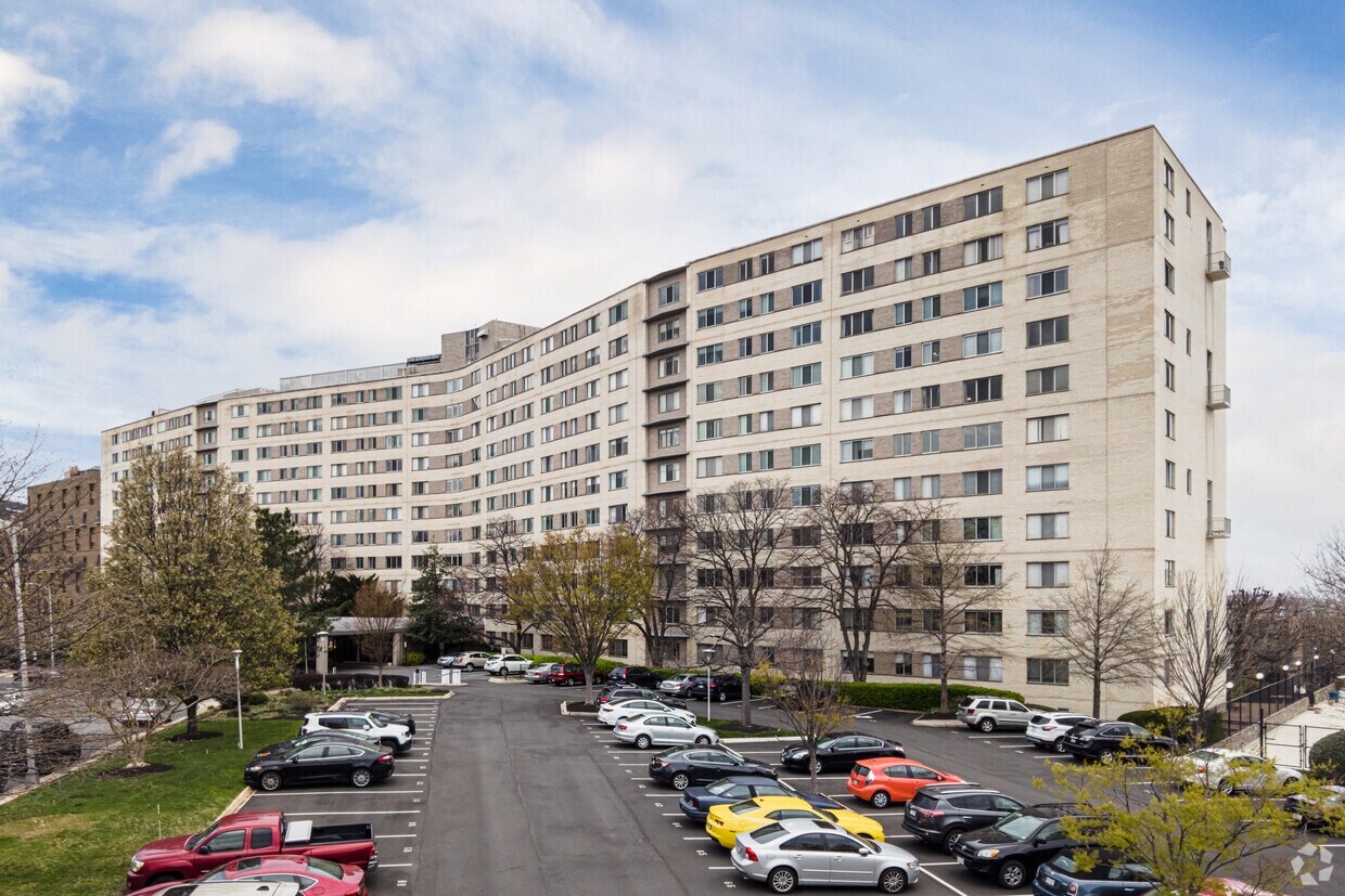 1200 N Nash St, Arlington, VA 22209 Apartments - Arlington, VA