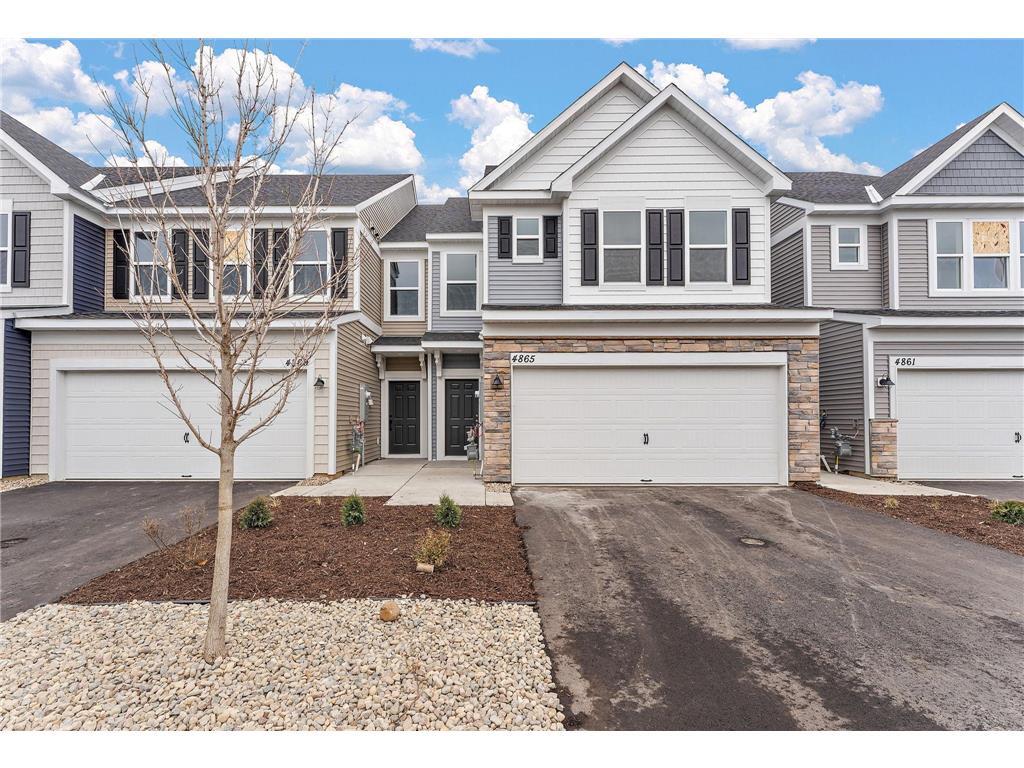 Foto principal - 4865 Avery Ct