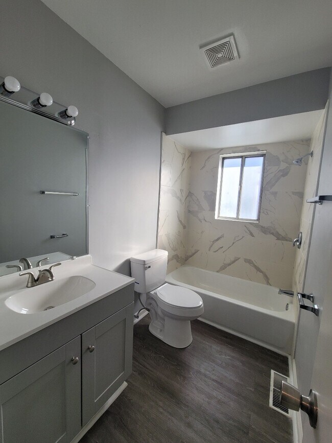 Dominion Townhomes & Apartments 16941723 Dominion Dr Akron, OH