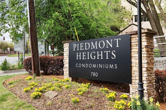 Photo - 1115 Summit N Dr Townhome