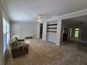 Building Photo - 7217 Ramblewood Dr