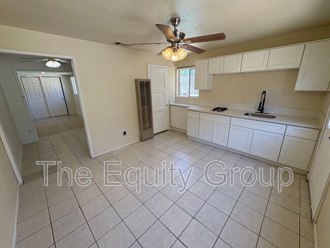 Foto del edificio - 1085 E Academy Ave