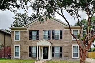 Building Photo - 9806 Arrowgrass Dr