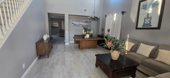 Foto del edificio - Beautiful Corner Home for Rent Sunnymead Ranch Location 3Bd/2.5Ba and BONUS ROOM