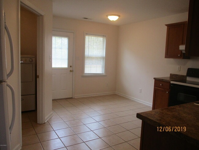 Building Photo - 445 Ben Williams Rd