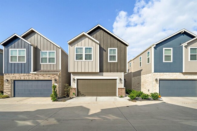 Building Photo - 3113 Cloud Forest Ln