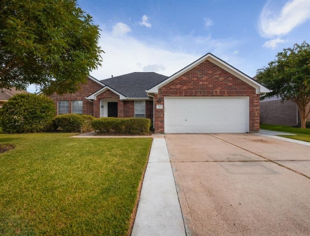 Foto principal - 1417 29th St N