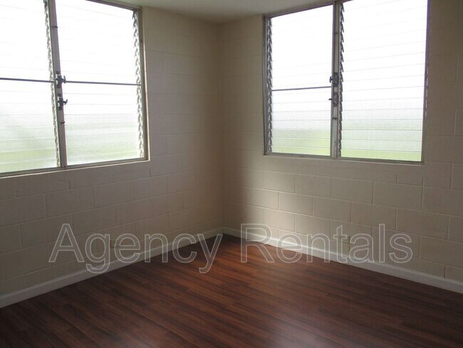 Building Photo - 94-494-494 Farrington Hwy