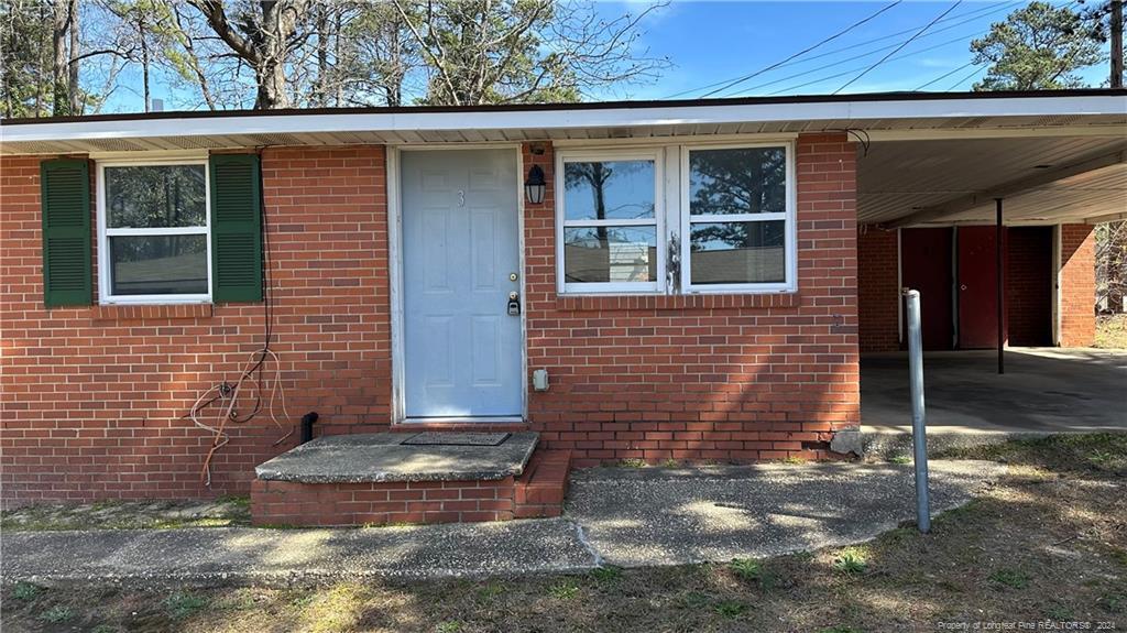 822 Ridge Rd, Fayetteville, NC 28311 Room for Rent in Fayetteville