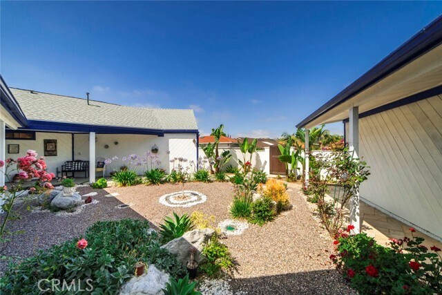 Foto del edificio - 23871 Wardlow Cir