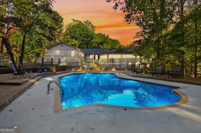Building Photo - 1815 MacLand Woods Dr