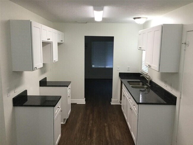 Foto del edificio - 21871 Silver Oak Ct