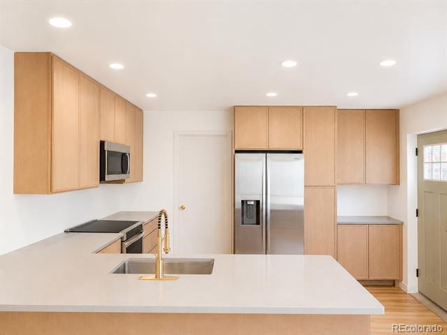 Building Photo - 3156 W 25th Ave