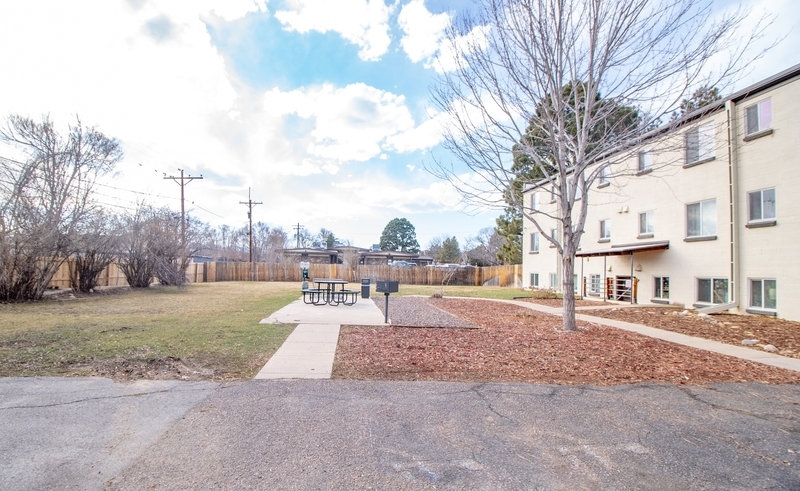 Primary Photo - 8220 W 16th Pl