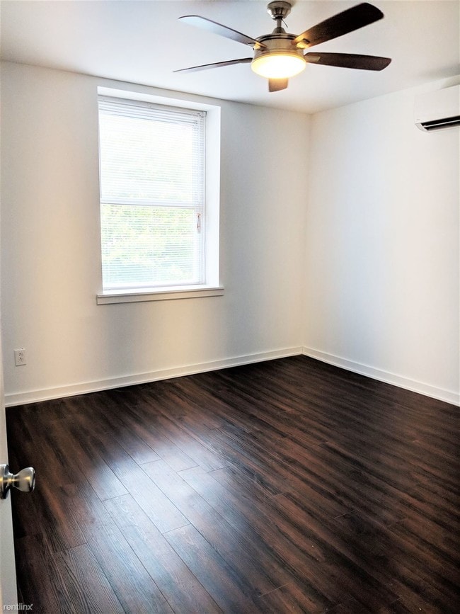 Building Photo - 1 br, 1 bath Apartment - Astor Apartments