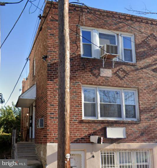 Foto principal - 4831 Leiper St