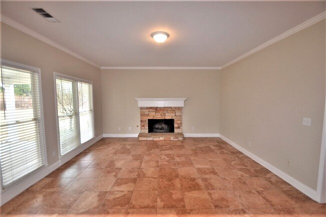 Building Photo - 3710 Rolling Creek Dr