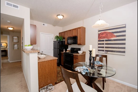 Building Photo - 8038 Exchange Dr