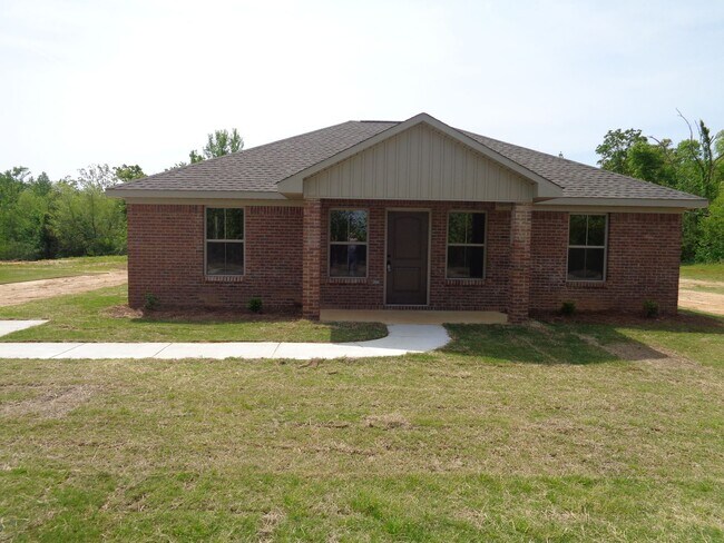 Building Photo - 1580 CR 885 Saltillo, MS