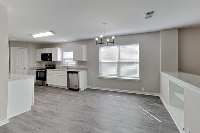 Foto del edificio - 11810 Skydale Dr