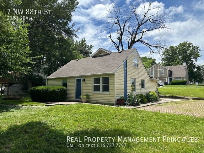 Building Photo - 7 NW 88th St