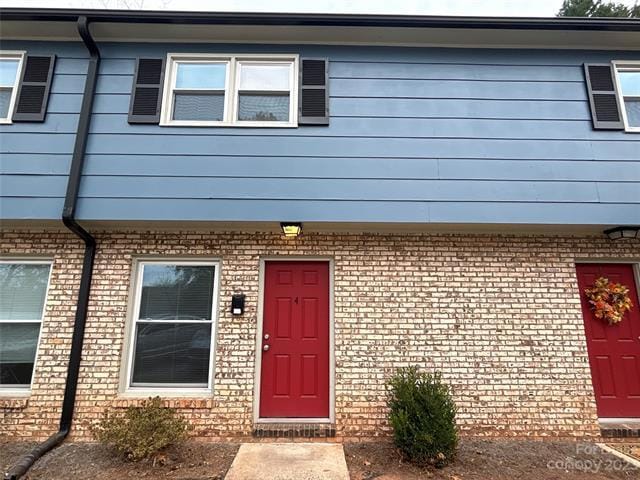 Primary Photo - 206 E Glendale Ave