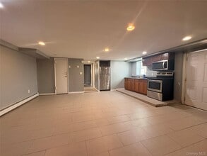 Building Photo - 69-47 De Costa Ave