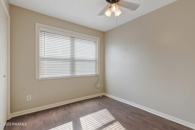 Foto del edificio - 143 Southfield Pkwy