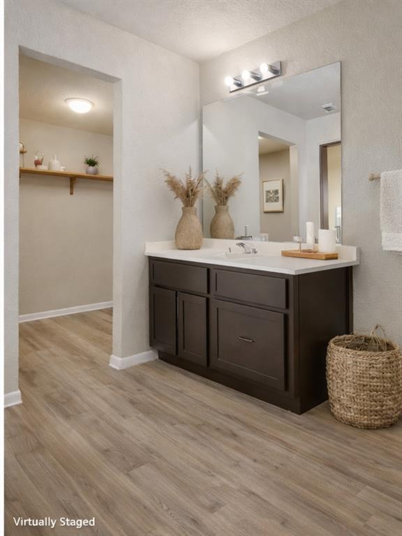 Building Photo - 13205 Henneman Dr