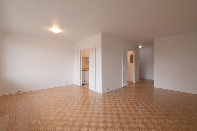 Photo du bâtiment - 900 Av. Rockland