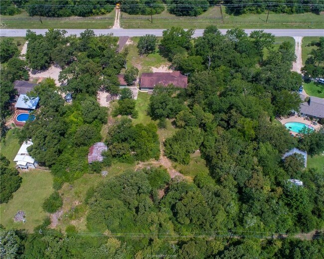 Building Photo - 3627 Greens Prairie Trail