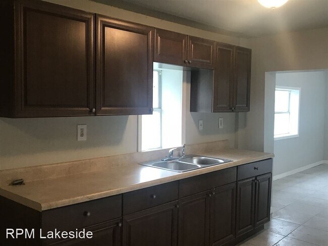 Building Photo - 3 br, 1 bath House - 1346 Rowell St