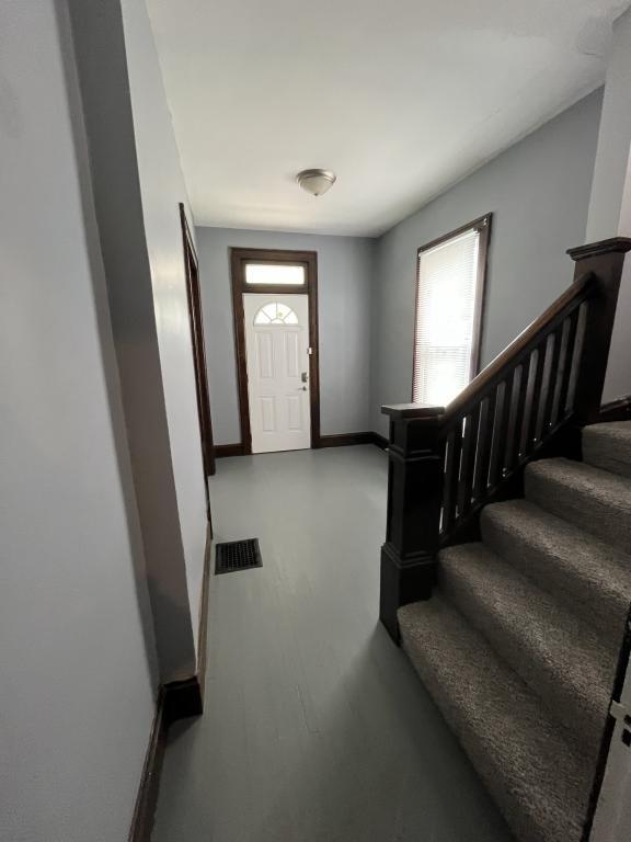 Foto del edificio - 558 Lilley Ave