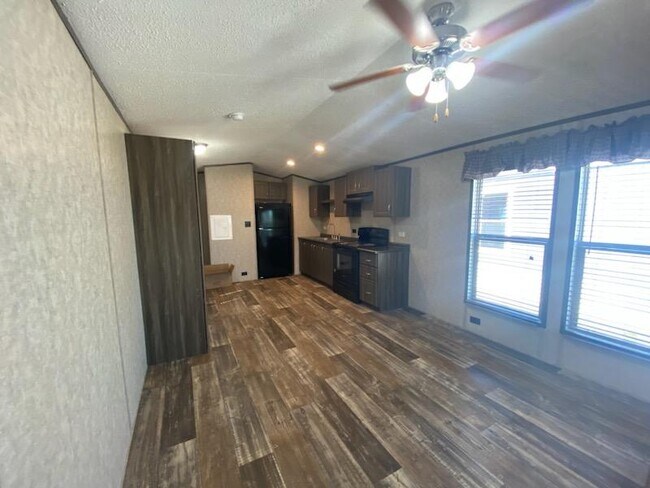 Building Photo - 15406 FM 3083 Rd