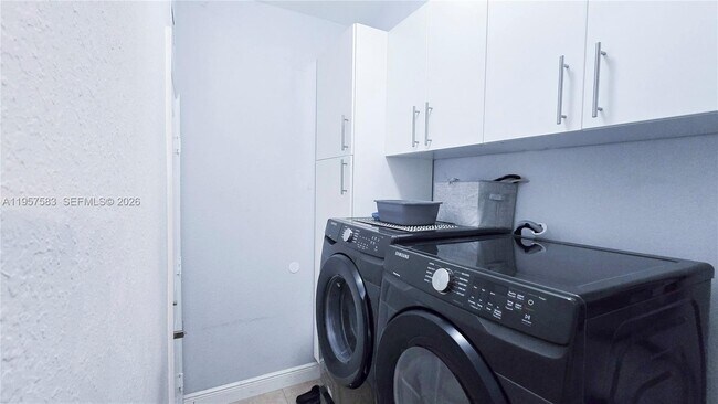 Foto del edificio - 5109 SW 141st Ave