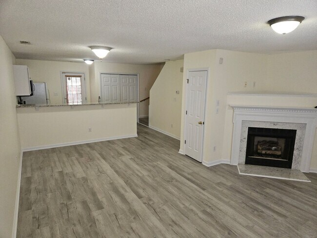 Foto del edificio - 2225 Violet Bluff Ct