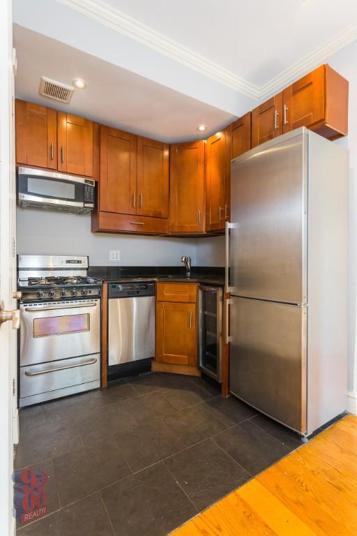 Foto del edificio - 562 Hudson St