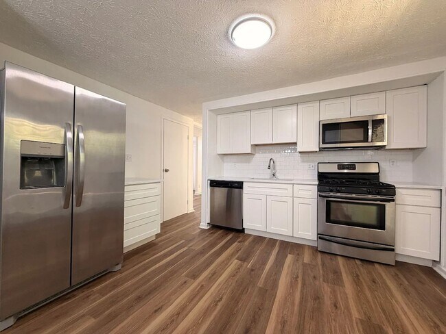 Foto del edificio - Spacious 4-Bedroom Home in Peachtree City! ***Get 50% Off Your First Month!***