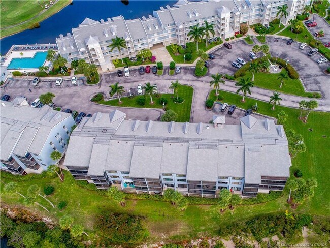 Foto del edificio - 20 NE Plantation Rd