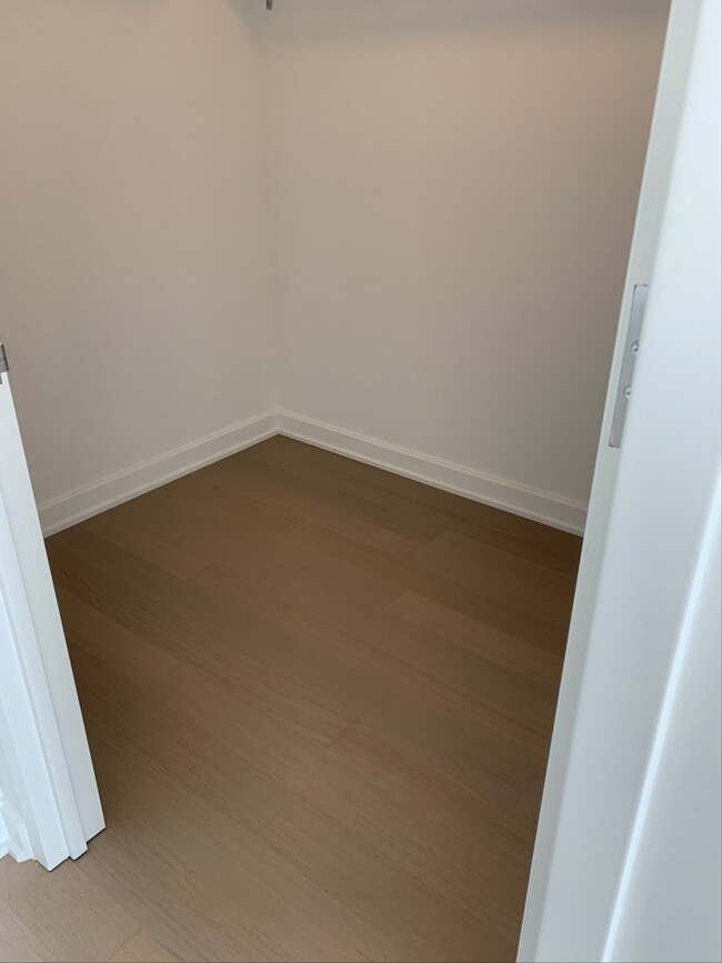 Building Photo - 100 Martha Washington Way Apt #100, Fort L...