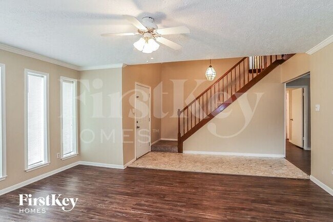 Foto del edificio - 21203 Park Tree Ln