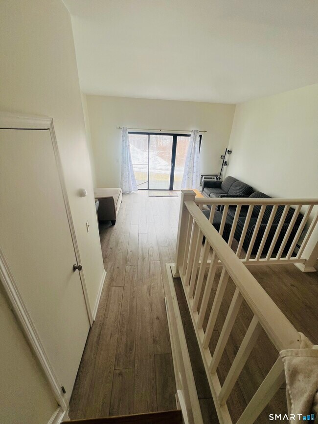 Foto del edificio - 11 King Arthur Dr